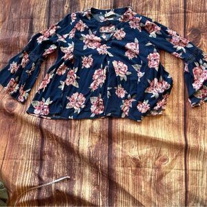 Women’s Altar’d State Floral Top Bell Sleeves Key Hole Color Blue Pink Size M